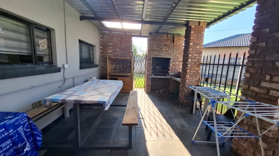 3 Bedroom Property for Sale in Elandia North West
